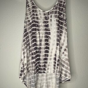 Stylish Black and White Women's Top